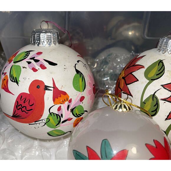 Vintage Hand Painted Mixed Lot Glass Christmas Ornaments 3F46 - Picture 4 of 9